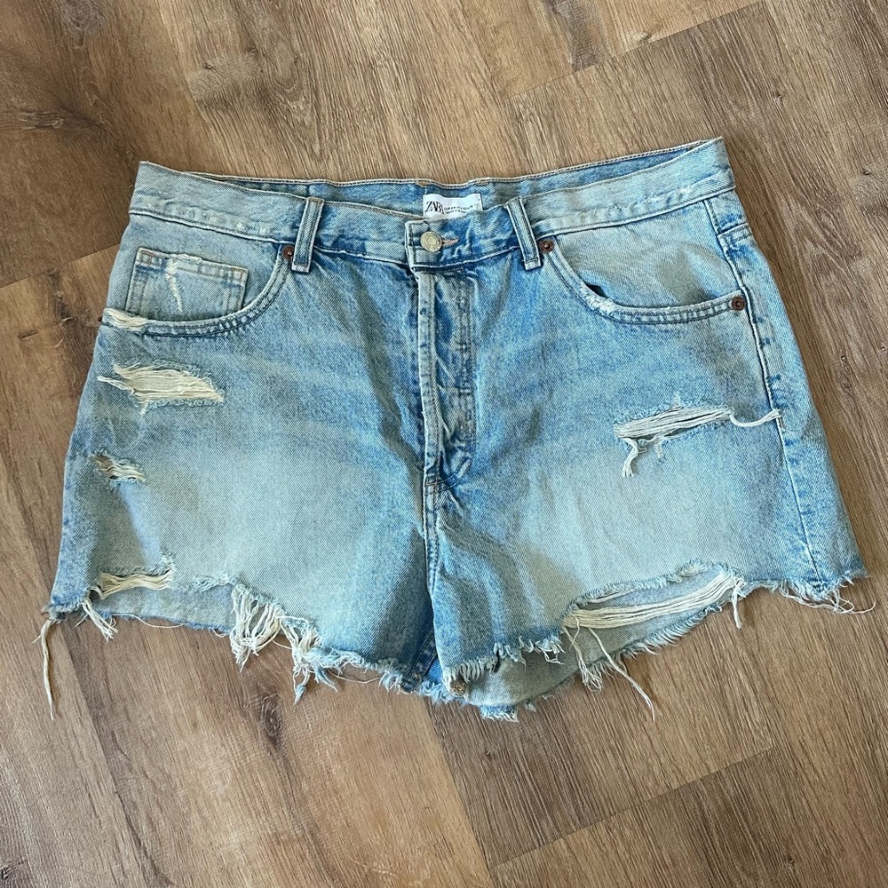 Zara Light Blue Distressed Jean Shorts
